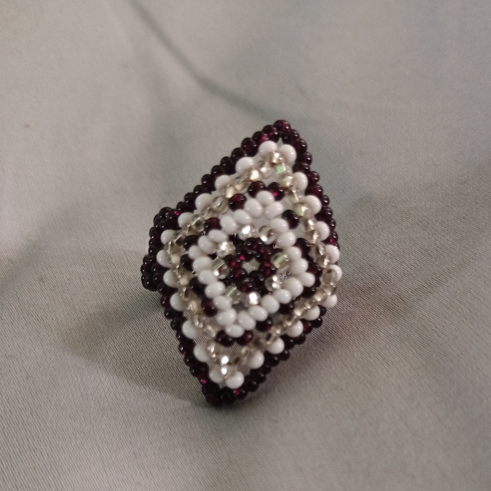 Made by Hand beaded ring sz6.